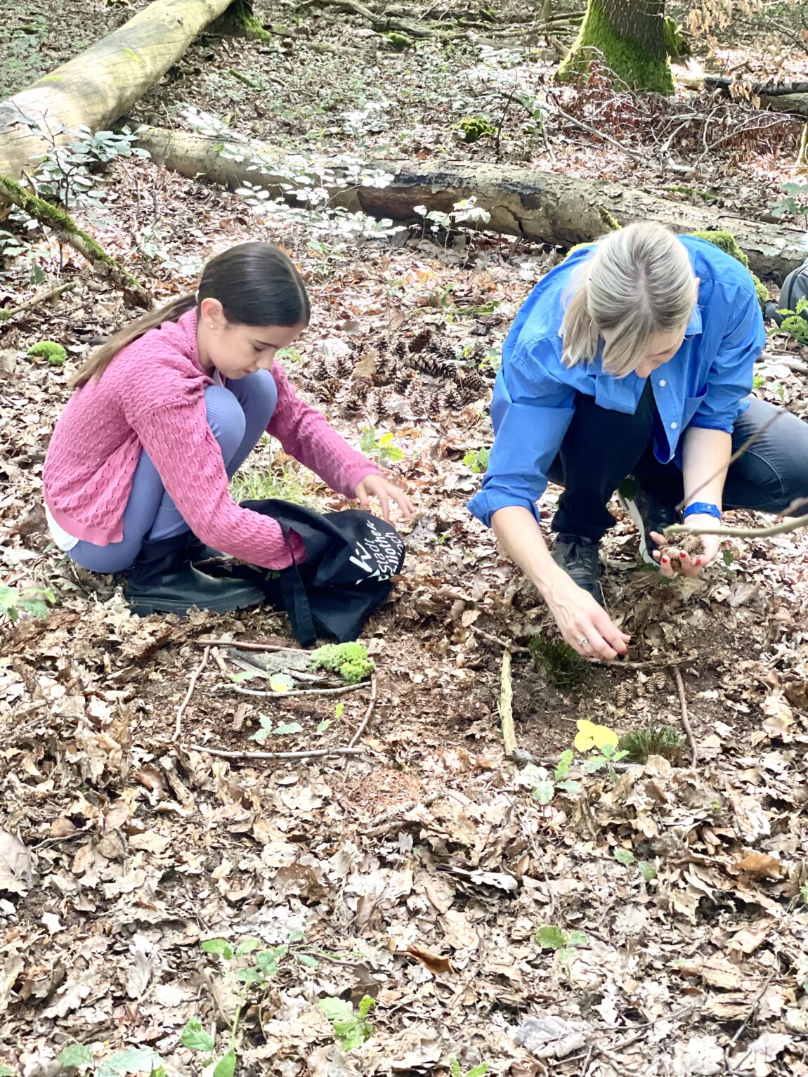 Gedächnisförderung im Wald mit Kinder